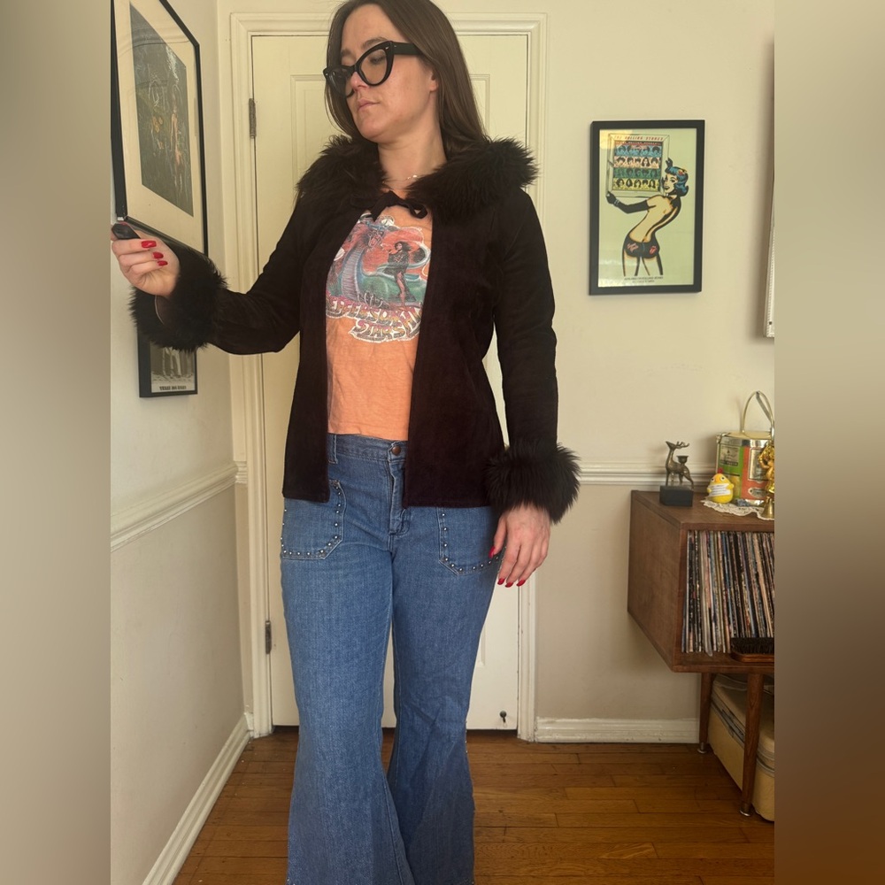 70s Vintage Chocolate Brown Suede Jacket w Shearling Collar and Cuffs Sz M - Picture 1 of 7